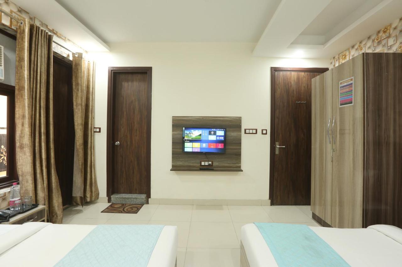 Hotel Red Velvet At Delhi Airport Νέο Δελχί Εξωτερικό φωτογραφία
