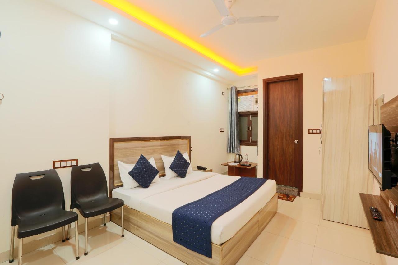 Hotel Red Velvet At Delhi Airport Νέο Δελχί Εξωτερικό φωτογραφία